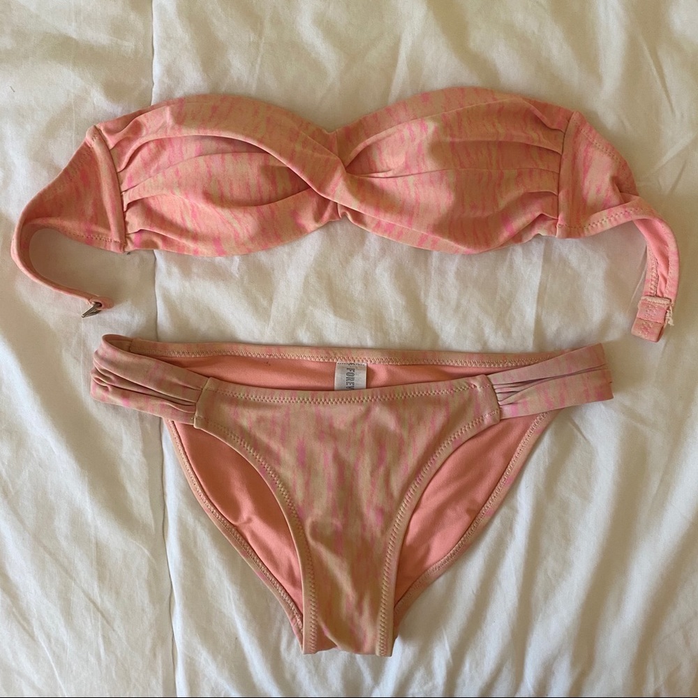 Strapless bandeau bikini top with bottom